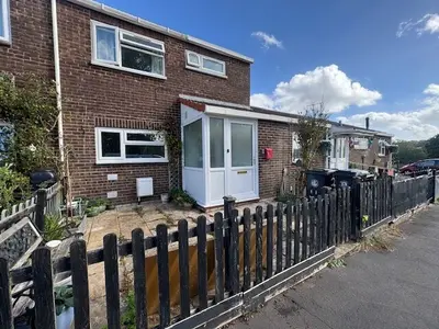 Cerney Lane, BS11