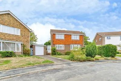 St. Marys Close, Pulborough, RH20
