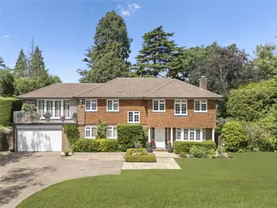 Ashcroft Park, Cobham, Surrey, KT11