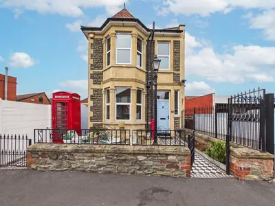 Woodland Way, Kingswood, BS15