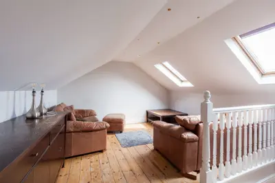 Second Floor Flat, 43 Sandmere Road, London
