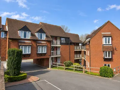 Sherborne Court, The Mount, GU2