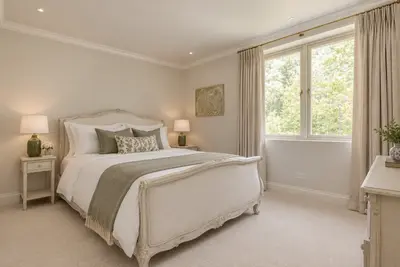 Ham Farm Road, Richmond, TW10
