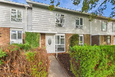 Dover Close, Basingstoke, RG23