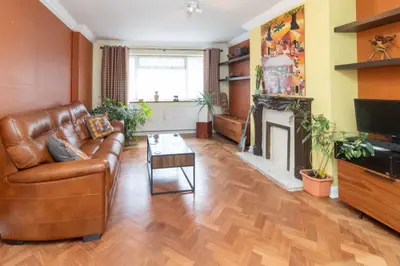 Heronsgate, Edgware, HA8