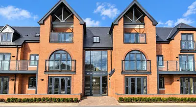 Lakeside Apartments, Barton Marina