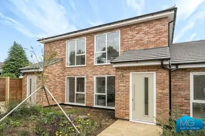 Dudley Road, London, N3