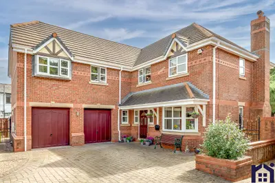 Church Gardens, Euxton, Chorley, PR7 6LF