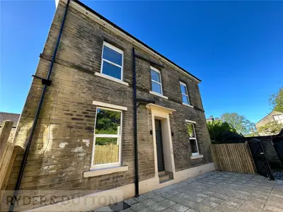 Wharf Street, Sowerby Bridge, HX6