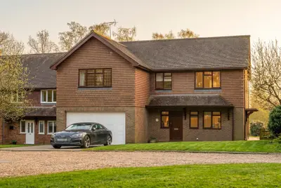 Pembury Grange, Sandown Park, Tunbridge Wells, Kent, TN2 4RP