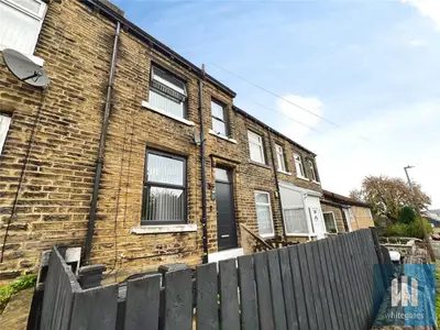 Wren Street, Paddock, HD1