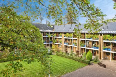 Emmbrook Court, Reading