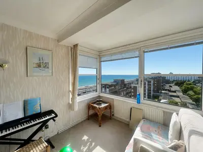 West Parade, WORTHING