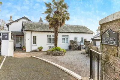 Middle Warberry Road, Torquay, TQ1