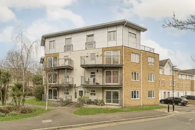 Primrose Place, TW7