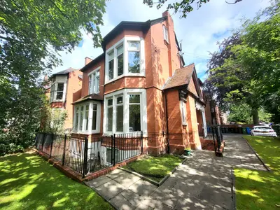 Barlow Moor Road, West Didsbury, M20