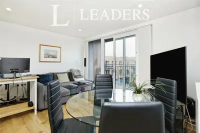 Meadowside, London, SE9