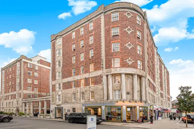 Princess Court, Bayswater