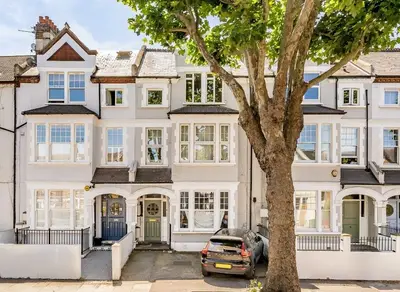 Cavendish Road, Clapham South, SW12