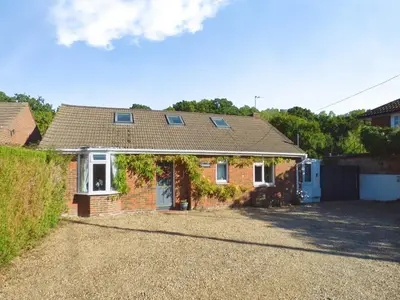 Botley Road, Horton Heath, SO50