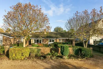 St. Albans Gardens, Teddington, TW11