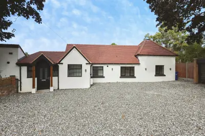 Chawn Hill Close, Stourbridge, DY9
