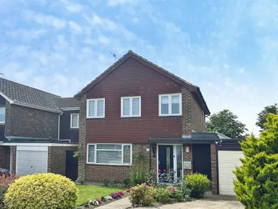 Priory Close, Sompting, BN15