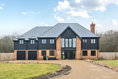 Bears Lane, Great Chart, Ashford, Kent, TN23 3US