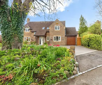 School Lane, Weston Turville, Aylesbury