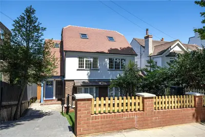 High Park Road, Kew, TW9