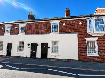 High Street, Measham, DE12