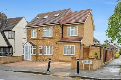 Westfield Gardens, Kenton, HA3