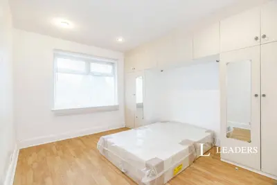 Elgar Avenue, Surbiton, KT5