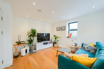Flat 9 Marquis Court, 20 Marquis Road, London