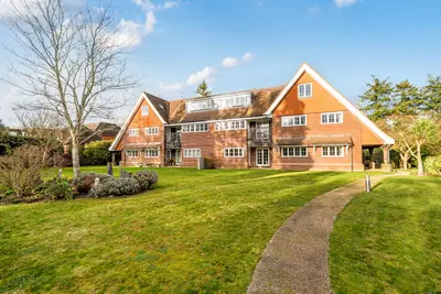 Waverley Lane, Farnham, GU9