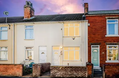 Burnell Street, Brimington, S43