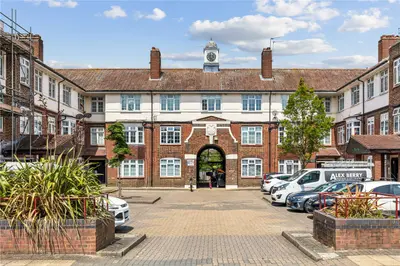 Fountain Road, London, SW17