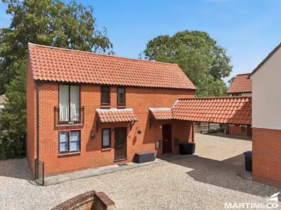 St Georges Court, Witham