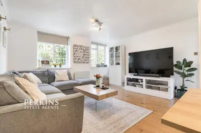 Barbican Road, Greenford, UB6