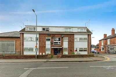 Queens Road, HULL