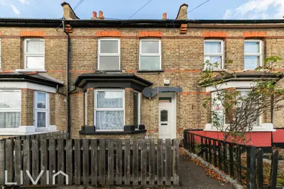Dennett Road, Croydon, CR0