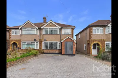Moray Close, Romford, RM1