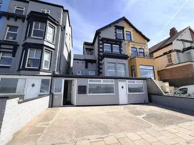 Promenade, Blackpool, FY1 2LB