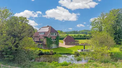 Wildmoor Sherfield-on-Loddon Hook, RG27