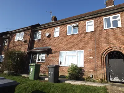 Wavell Way, Winchester, SO22