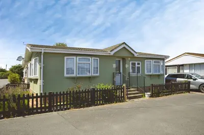 Hoo Marina Park, Vicarage Lane, Rochester, ME3