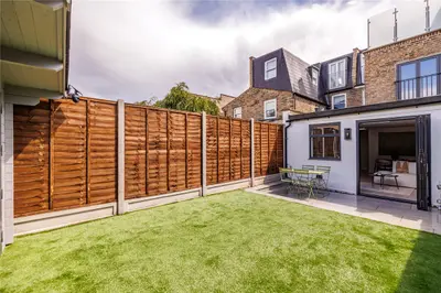 Standen Road, London, SW18