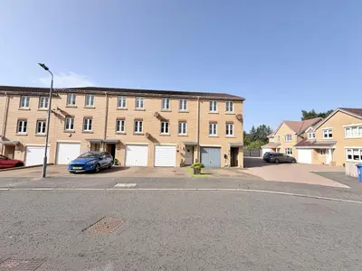 Kilwinning, KA13 7NZ