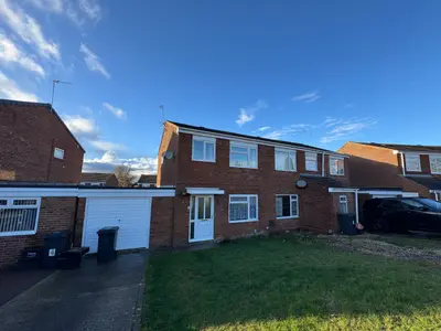 Icomb Close, Toothill, SN5