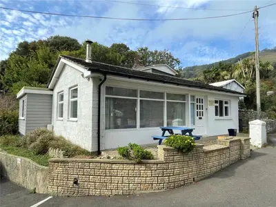 Shore Road, Bonchurch, PO38